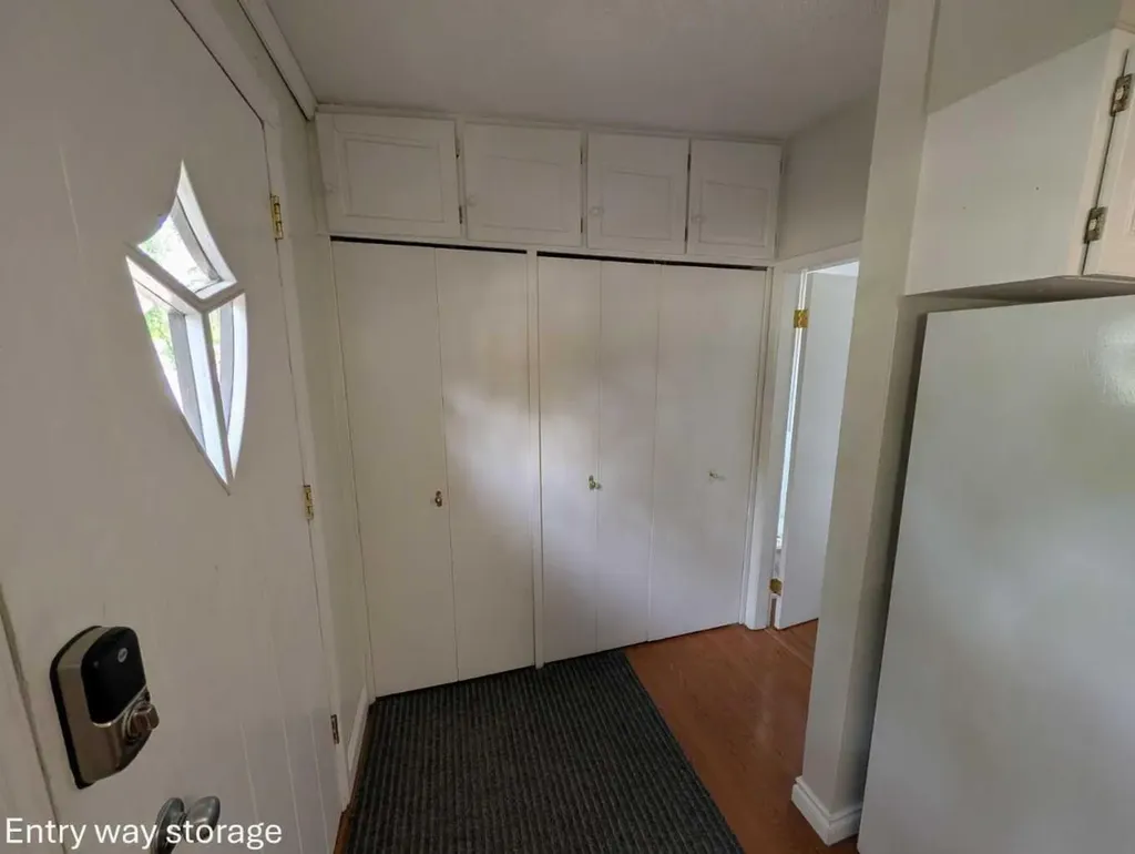 703 5 Avenue W Brooks AB T1R 0E4