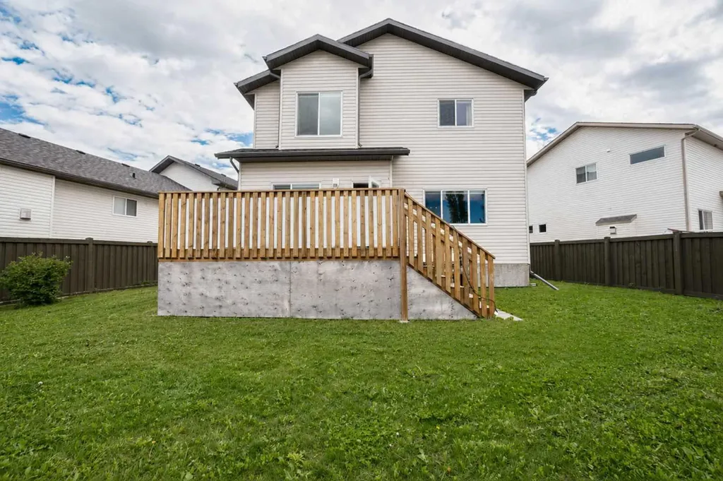 12830 106a Street Grande Prairie AB T8V 2L8