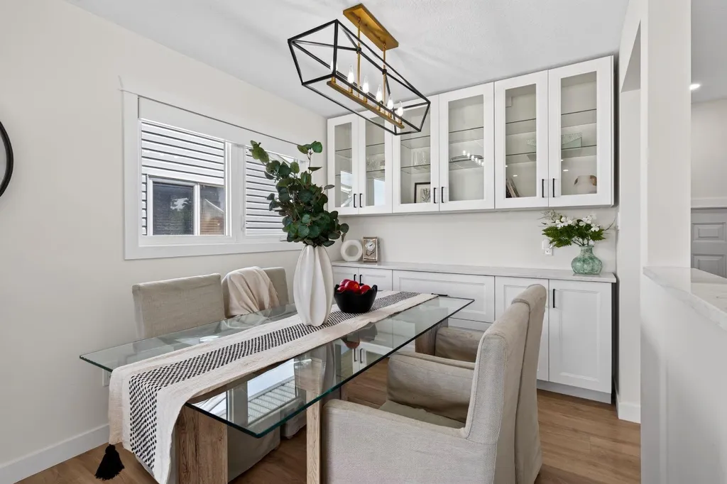 503 88 Avenue SE Calgary AB T2H 1T9