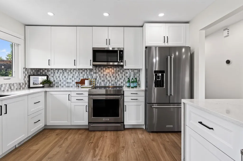 503 88 Avenue SE Calgary AB T2H 1T9
