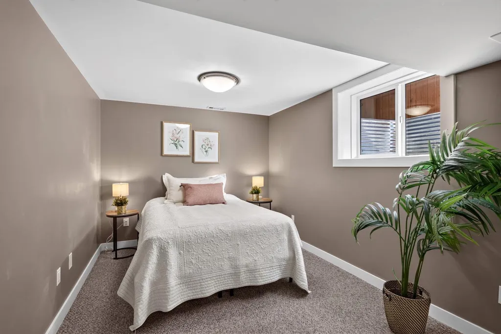503 88 Avenue SE Calgary AB T2H 1T9