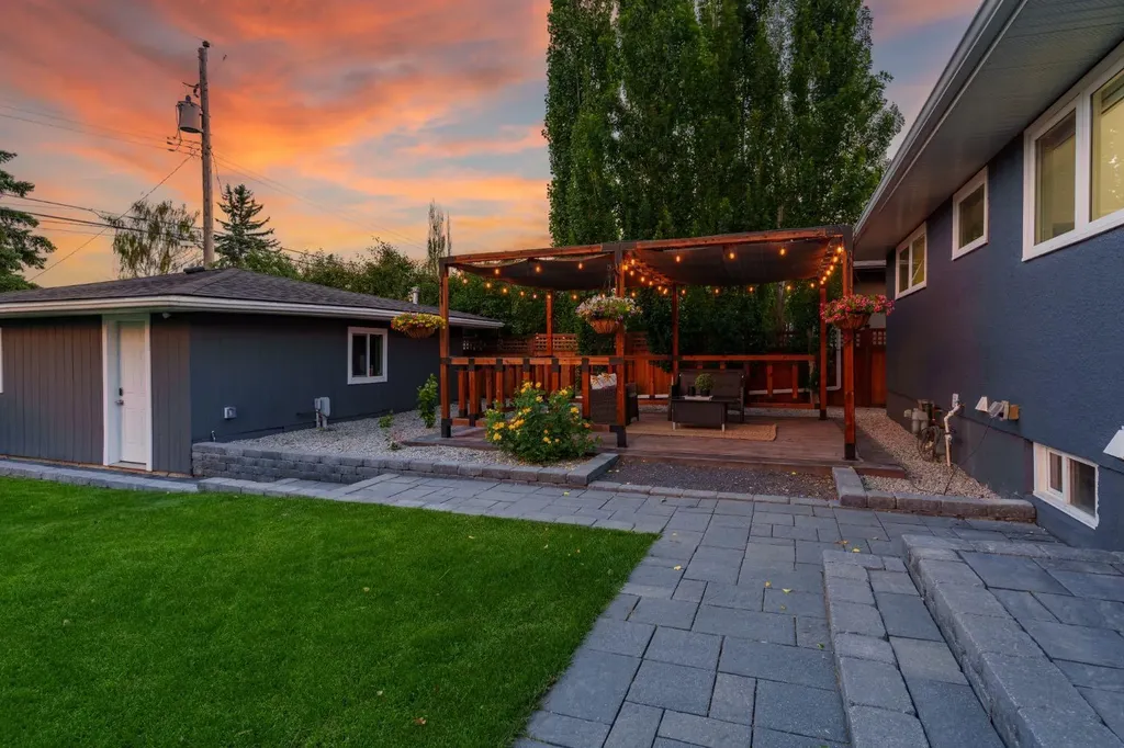 503 88 Avenue SE Calgary AB T2H 1T9