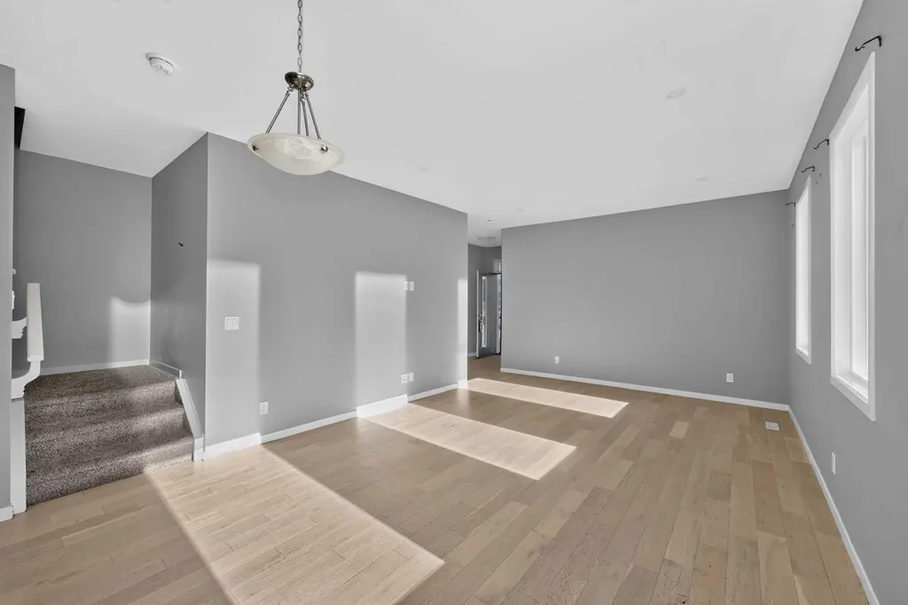 90 Wolf Creek Rise SE Calgary AB T2X 4X1
