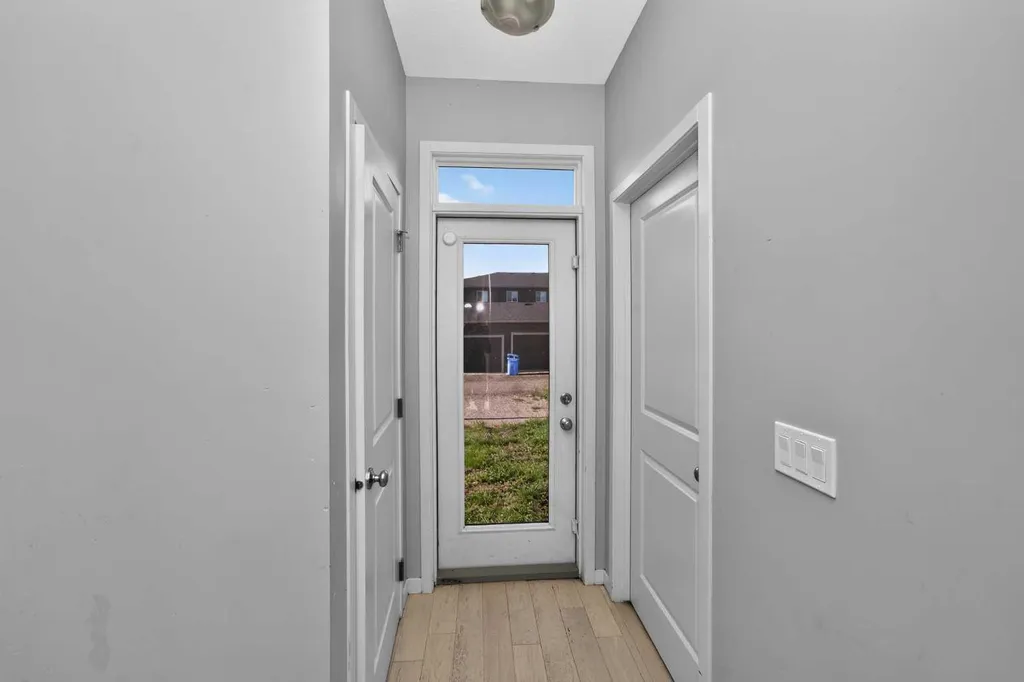 90 Wolf Creek Rise SE Calgary AB T2X 4X1