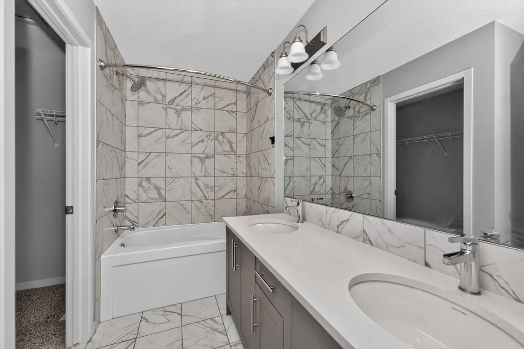 90 Wolf Creek Rise SE Calgary AB T2X 4X1