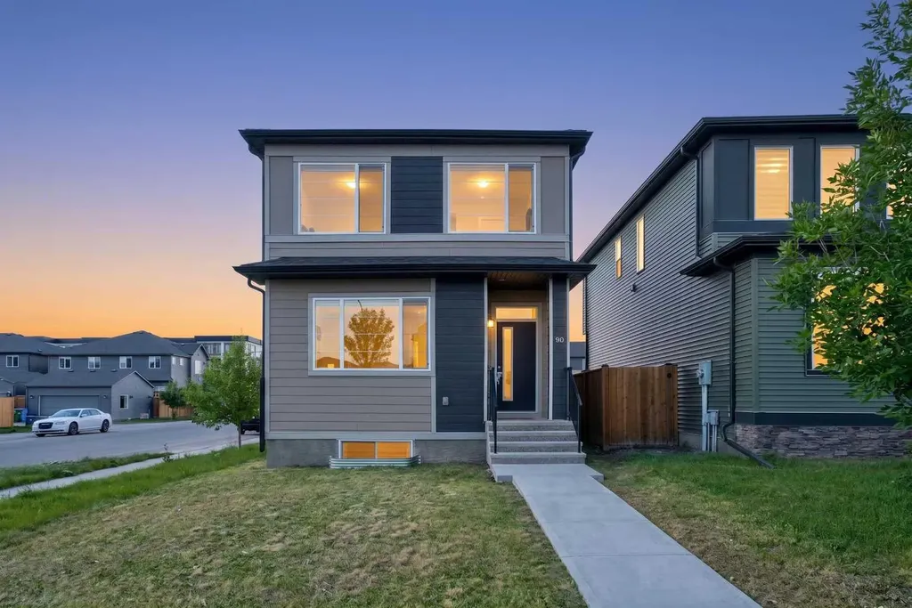 90 Wolf Creek Rise SE Calgary AB T2X 4X1