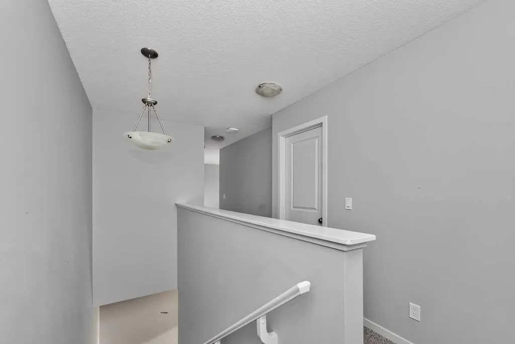90 Wolf Creek Rise SE Calgary AB T2X 4X1