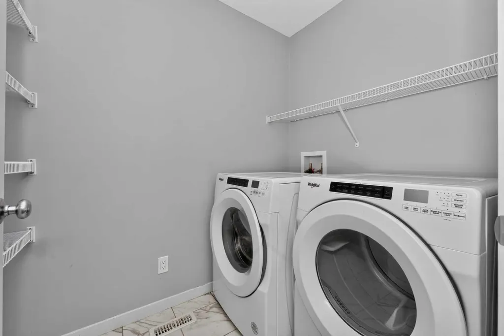 90 Wolf Creek Rise SE Calgary AB T2X 4X1