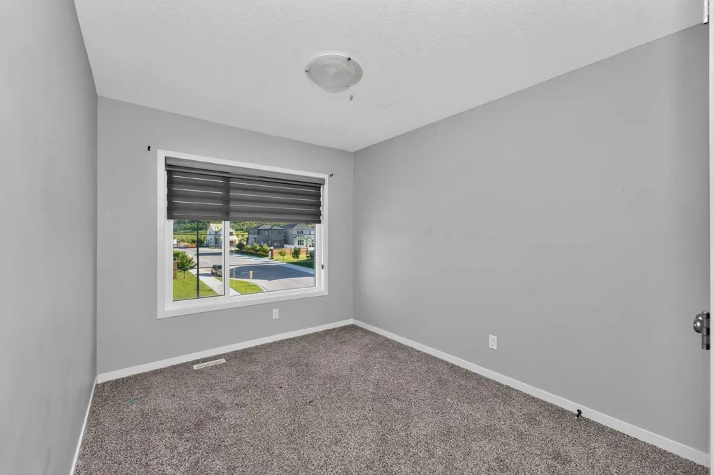 90 Wolf Creek Rise SE Calgary AB T2X 4X1