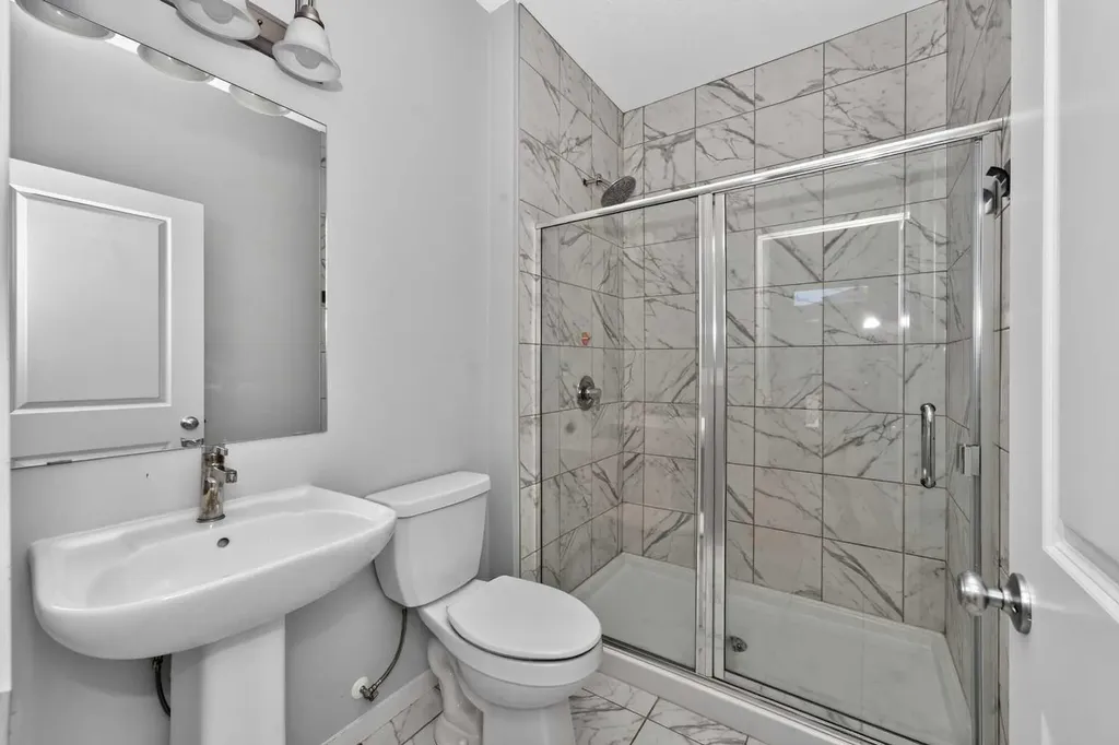 90 Wolf Creek Rise SE Calgary AB T2X 4X1