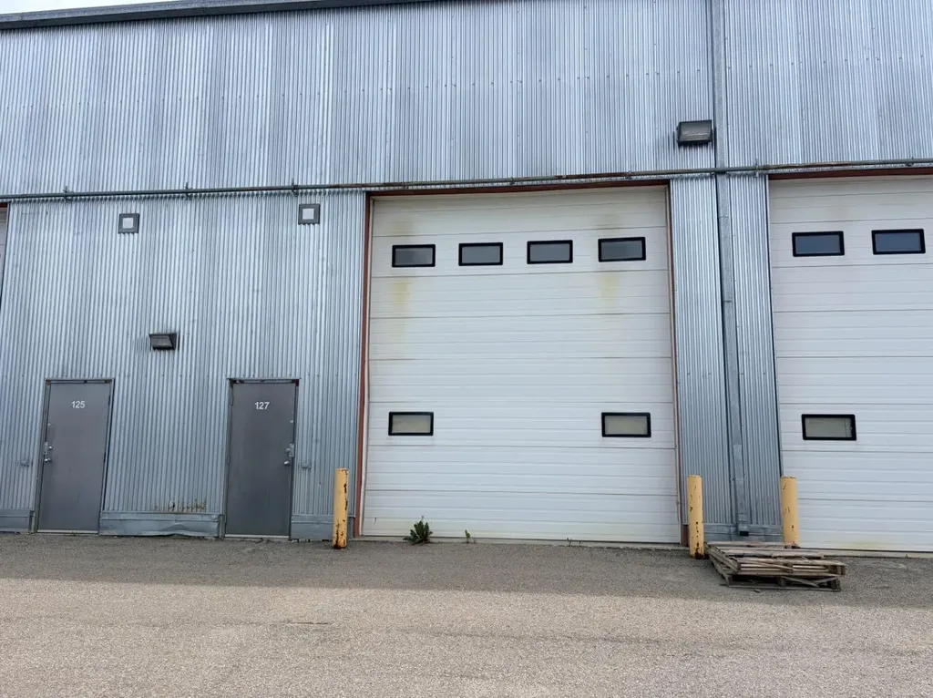 554 Carmichael Lane Hinton AB T7V1S8