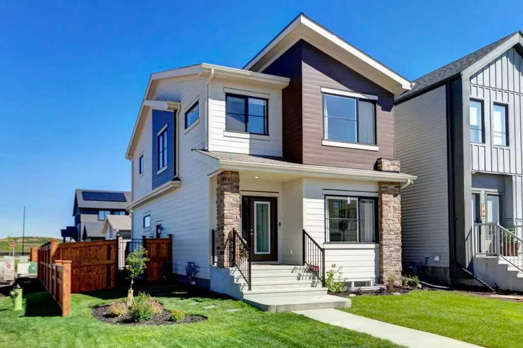 4 Heartwood Lane SE Calgary AB T3S 0P9