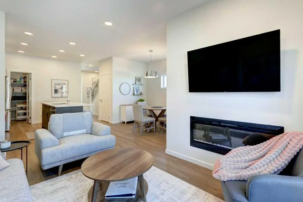 4 Heartwood Lane SE Calgary AB T3S 0P9