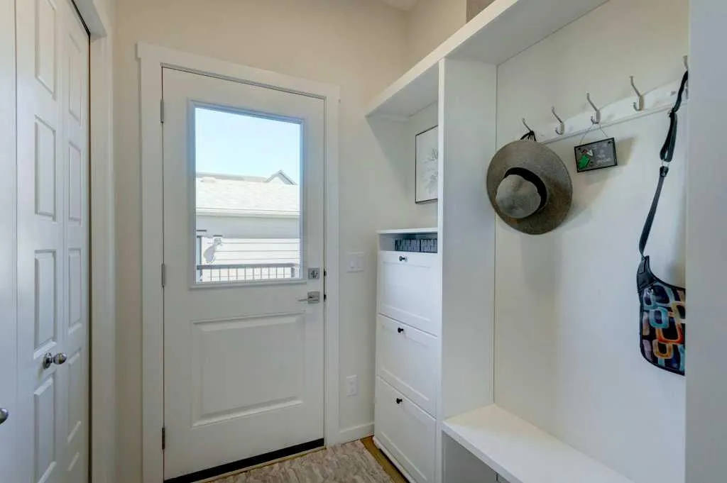 4 Heartwood Lane SE Calgary AB T3S 0P9