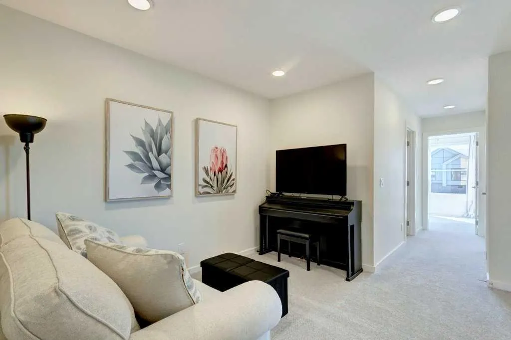 4 Heartwood Lane SE Calgary AB T3S 0P9