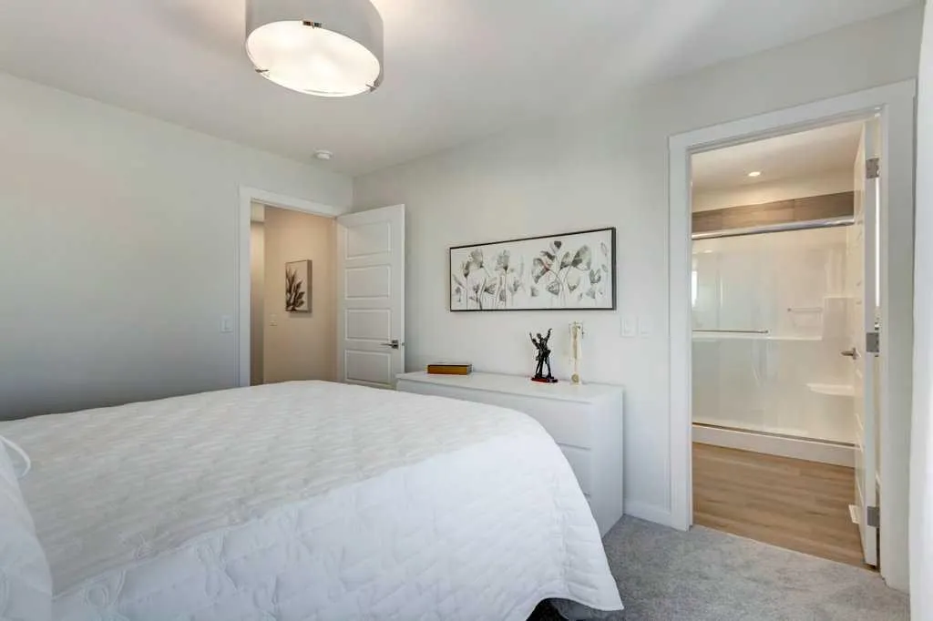4 Heartwood Lane SE Calgary AB T3S 0P9