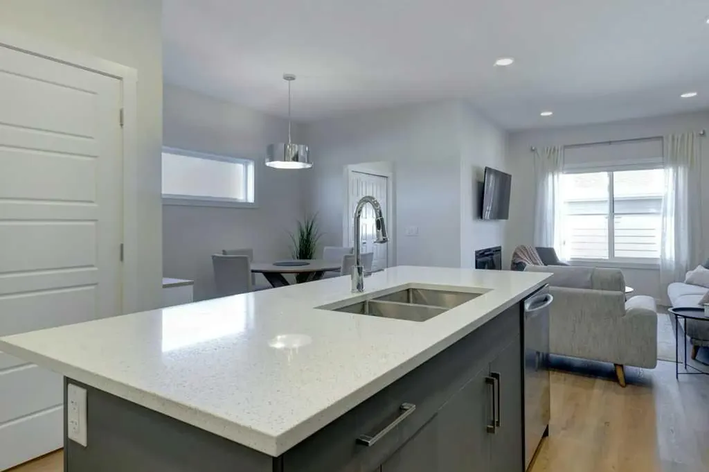 4 Heartwood Lane SE Calgary AB T3S 0P9