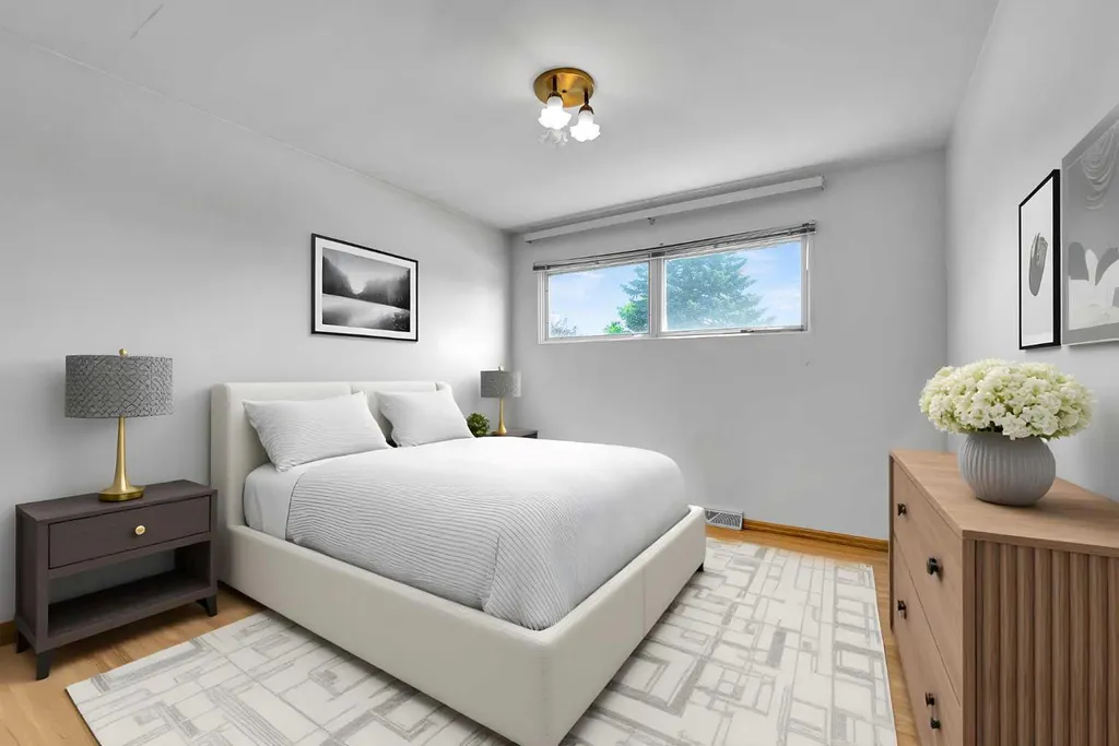 5247 Thomas Street NE Calgary AB T2K 3V6