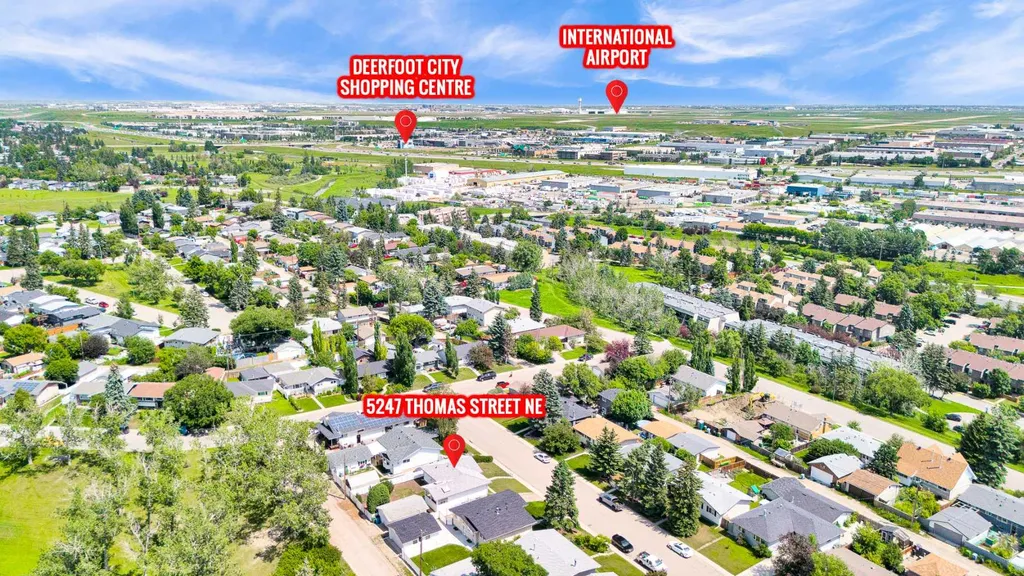 5247 Thomas Street NE Calgary AB T2K 3V6