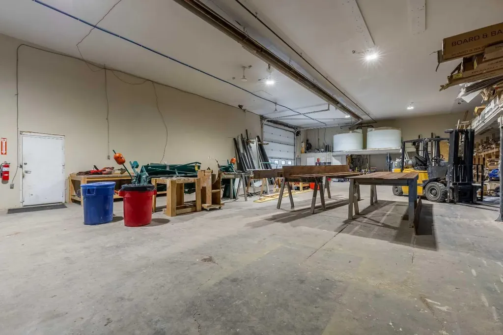 141 Stewart Avenue S Rural Lethbridge County AB T1J 4P4