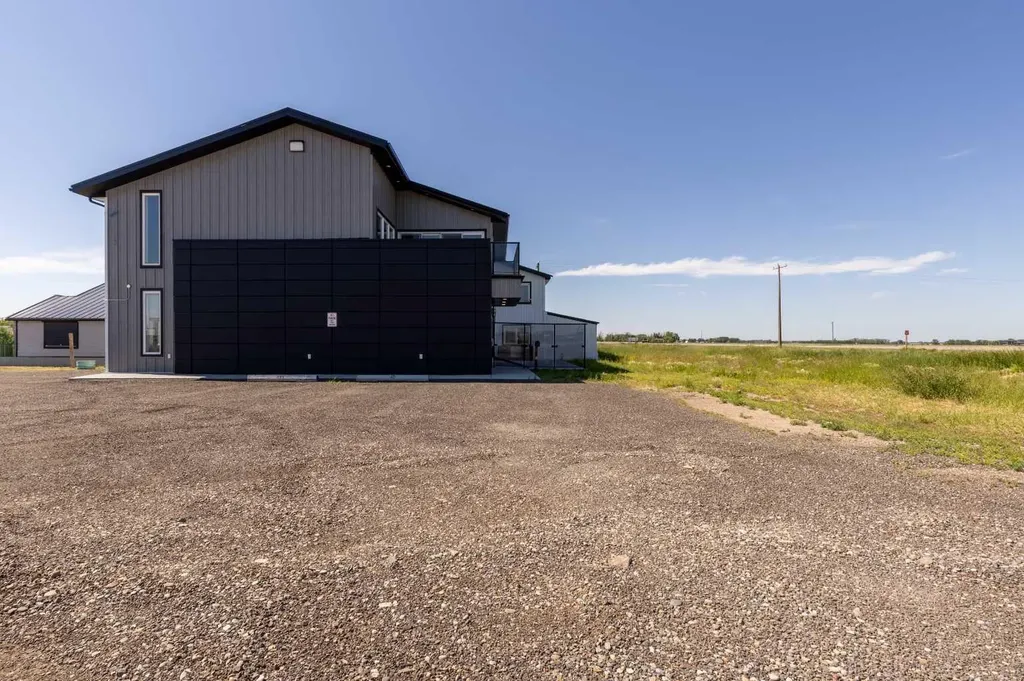 141 Stewart Avenue S Rural Lethbridge County AB T1J 4P4