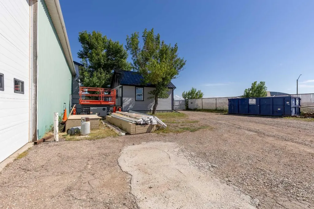 141 Stewart Avenue S Rural Lethbridge County AB T1J 4P4