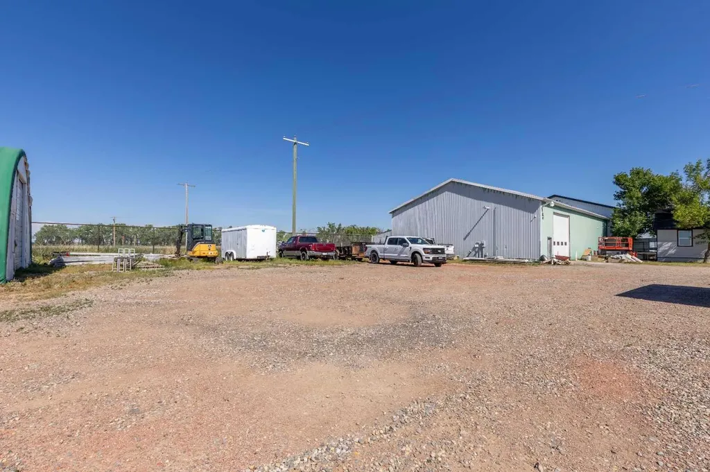 141 Stewart Avenue S Rural Lethbridge County AB T1J 4P4