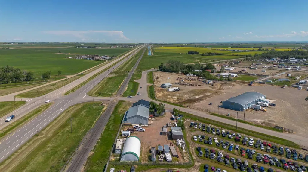 141 Stewart Avenue S Rural Lethbridge County AB T1J 4P4
