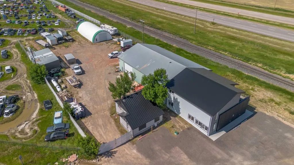 141 Stewart Avenue S Rural Lethbridge County AB T1J 4P4