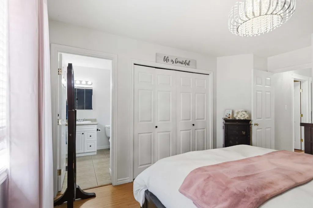 249 Fox Crescent Fort Mcmurray AB T9K0C2