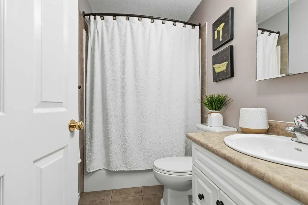 249 Fox Crescent Fort Mcmurray AB T9K0C2