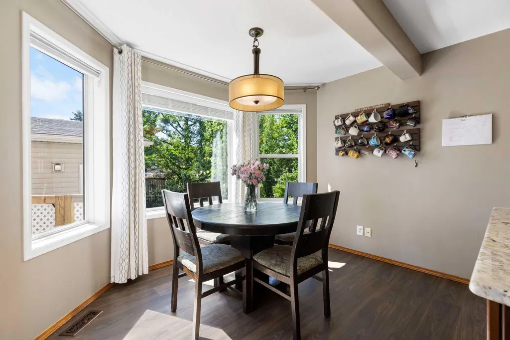 51 Mckenzie Lake Crescent SE Calgary AB T2Z 2P1