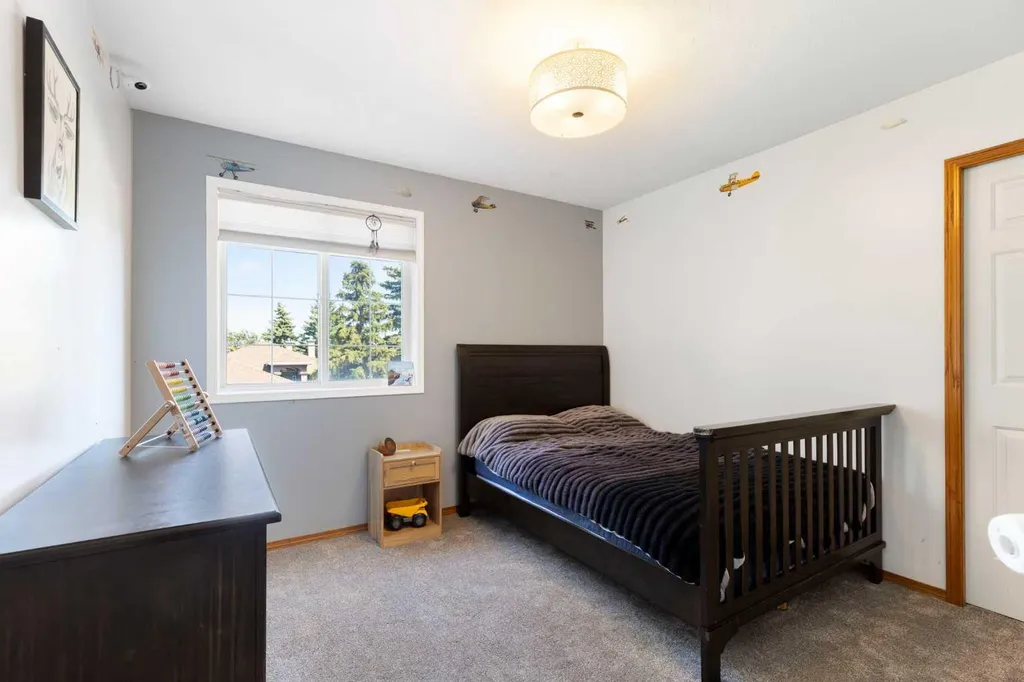51 Mckenzie Lake Crescent SE Calgary AB T2Z 2P1