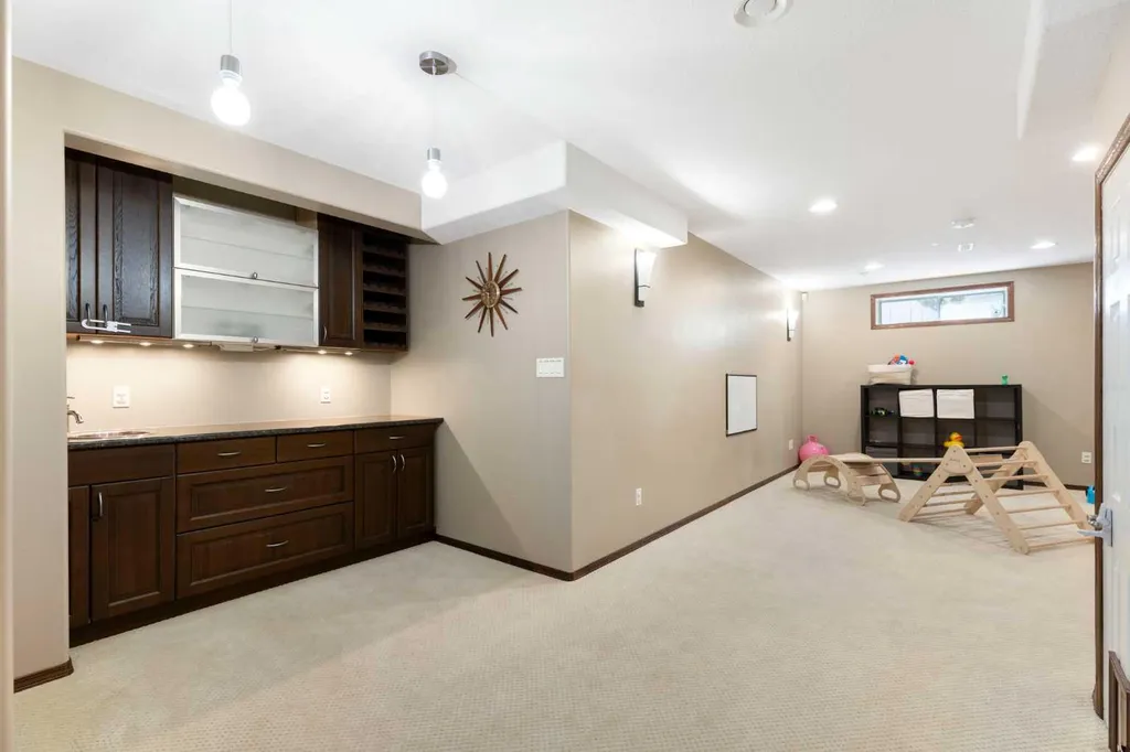 51 Mckenzie Lake Crescent SE Calgary AB T2Z 2P1