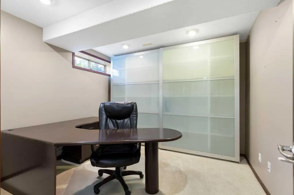 51 Mckenzie Lake Crescent SE Calgary AB T2Z 2P1