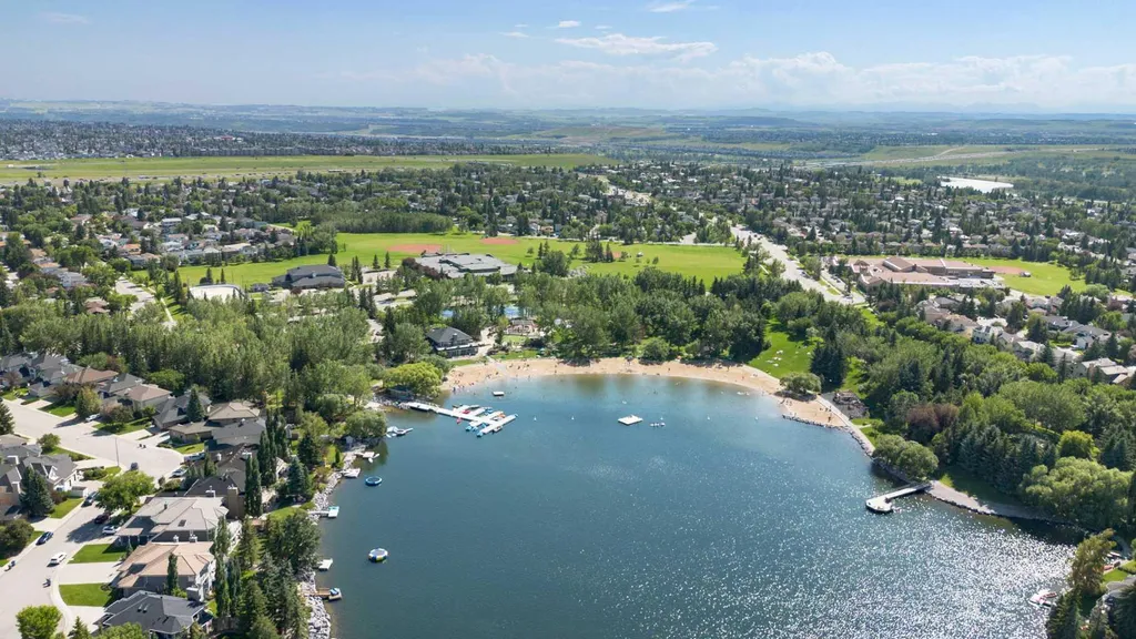 51 Mckenzie Lake Crescent SE Calgary AB T2Z 2P1