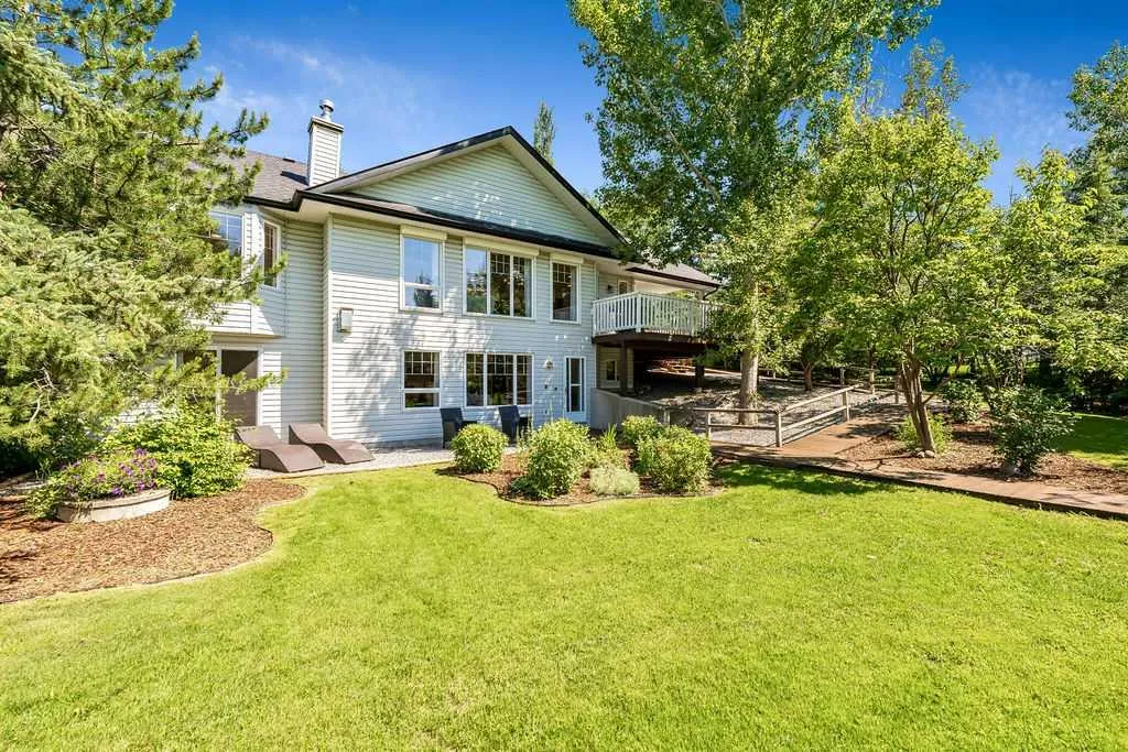 80107 Highwood Meadows Drive E Rural Foothills County AB T1S4Y9
