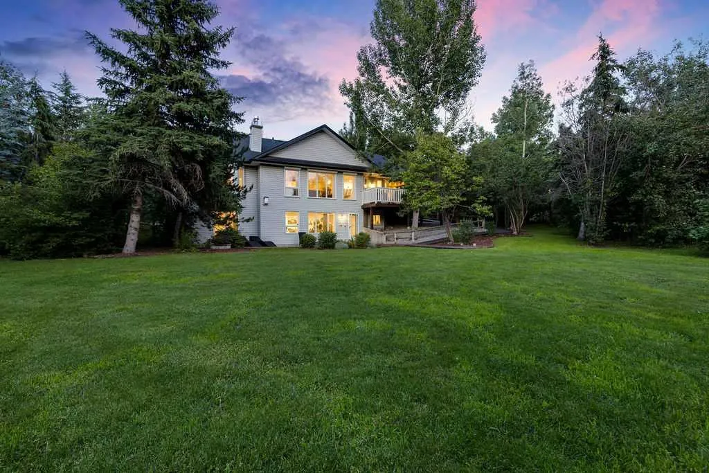 80107 Highwood Meadows Drive E Rural Foothills County AB T1S4Y9