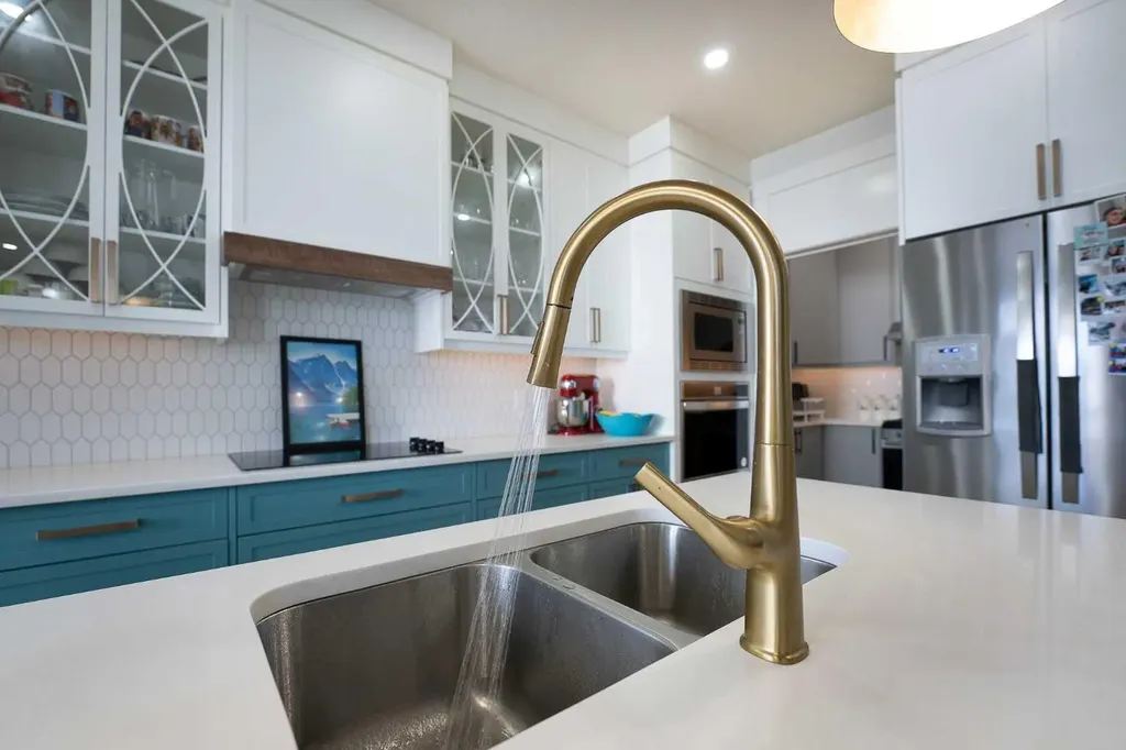 4831 87 Avenue NE Calgary AB T3J 2J5