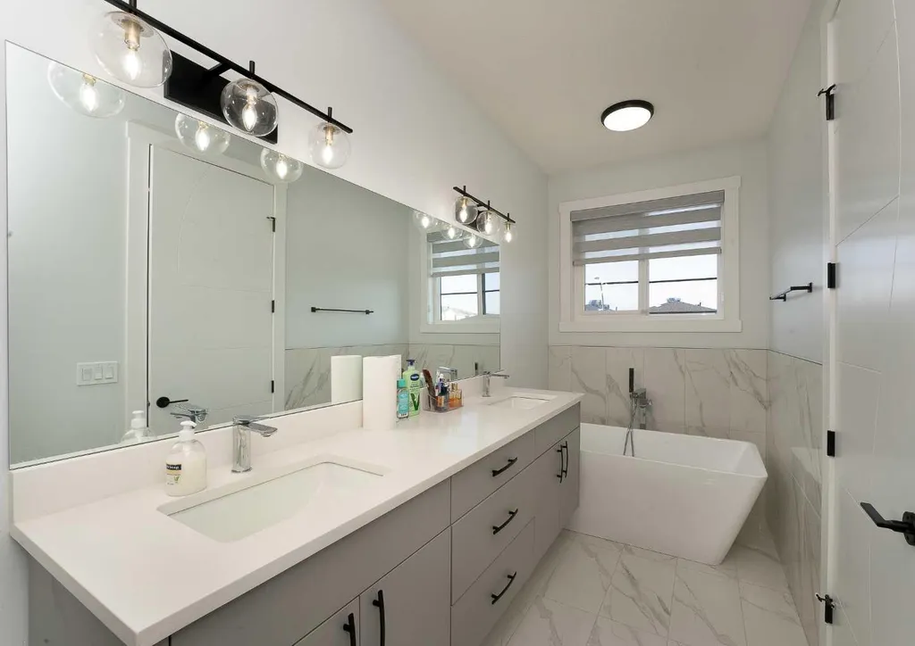 4831 87 Avenue NE Calgary AB T3J 2J5