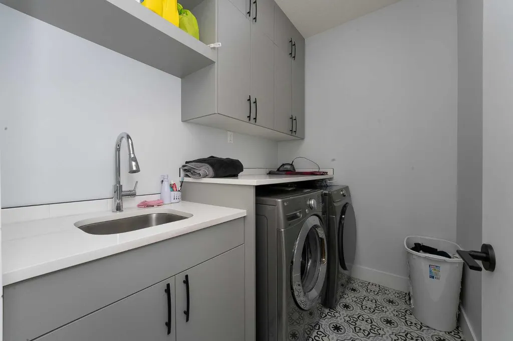 4831 87 Avenue NE Calgary AB T3J 2J5