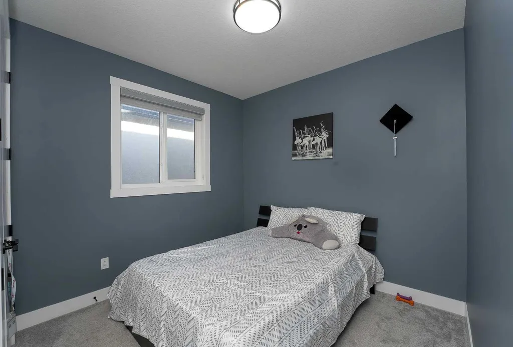 4831 87 Avenue NE Calgary AB T3J 2J5