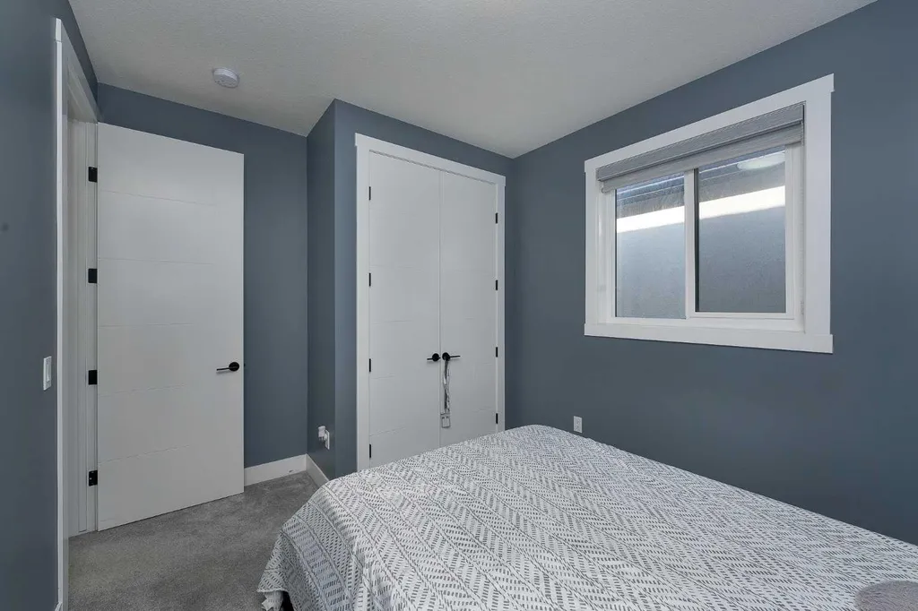 4831 87 Avenue NE Calgary AB T3J 2J5