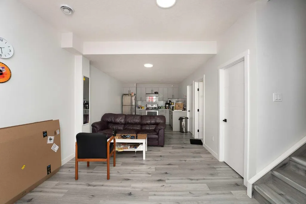 4831 87 Avenue NE Calgary AB T3J 2J5