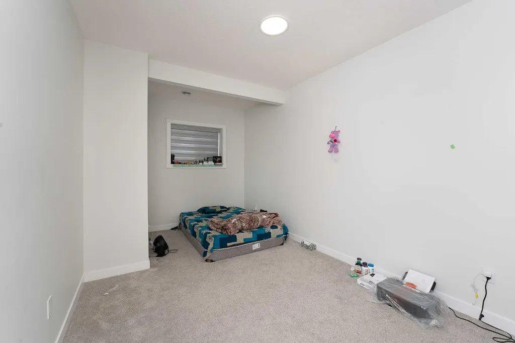 4831 87 Avenue NE Calgary AB T3J 2J5