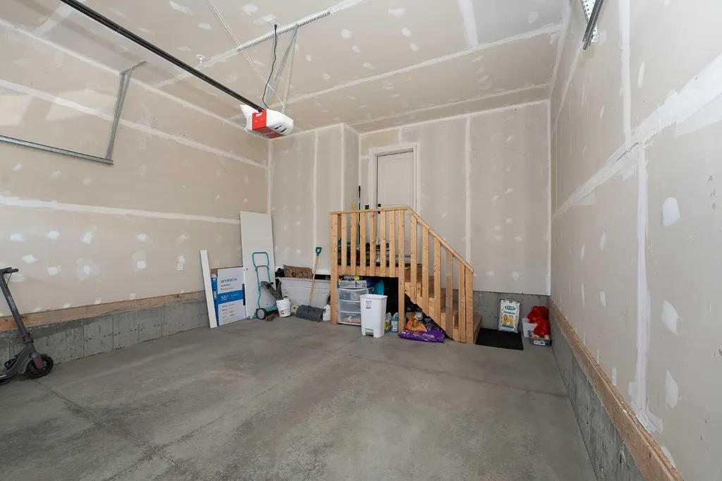 4831 87 Avenue NE Calgary AB T3J 2J5