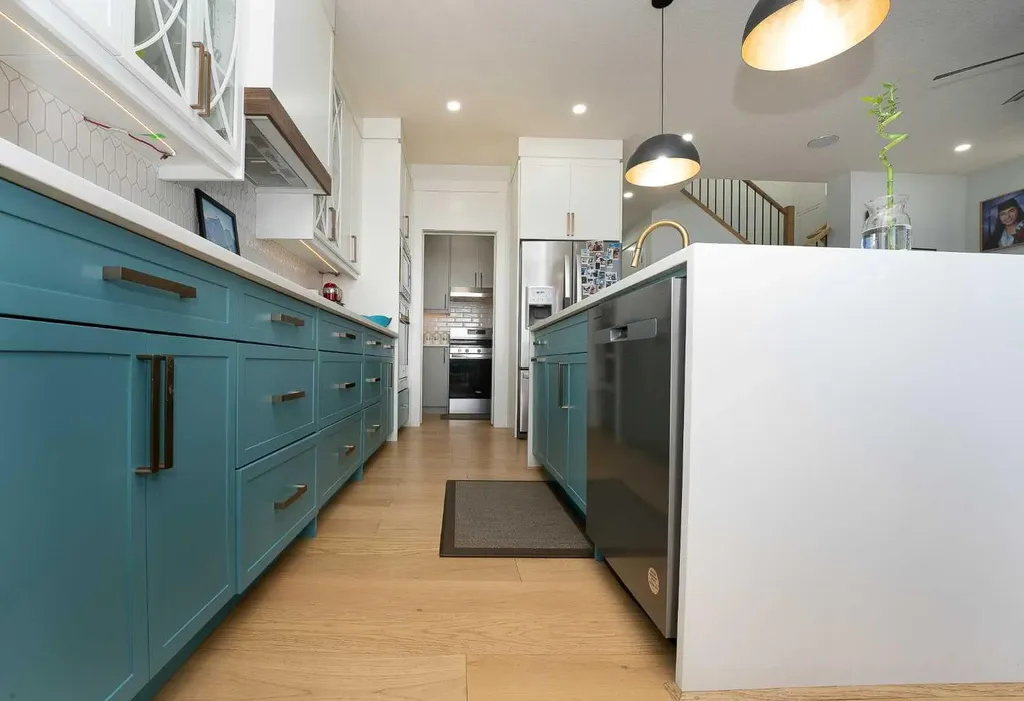 4831 87 Avenue NE Calgary AB T3J 2J5