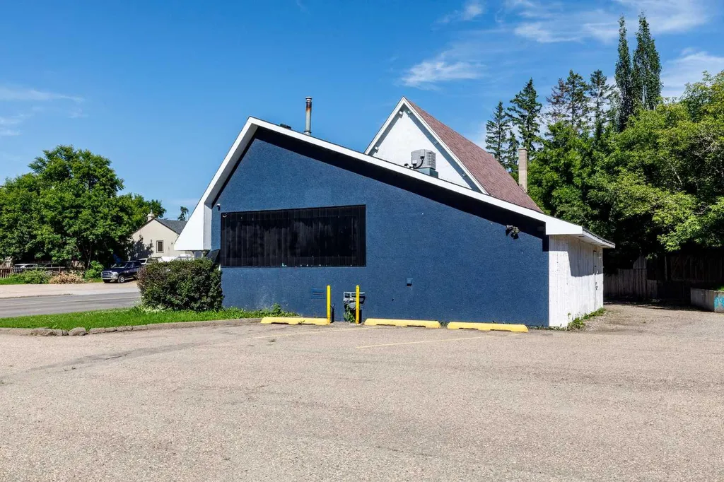 4419 55 Street Red Deer AB T4N 2H3