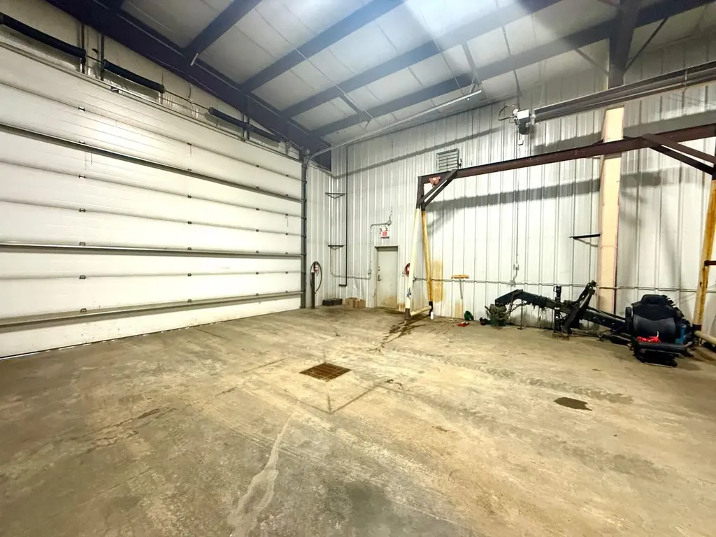 3917 48 Avenue Vermilion AB T9X 1V6