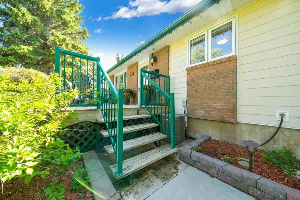 555 10 Street Dunmore AB T0j1A0